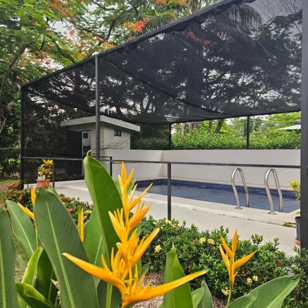 Villa Elenita - Pura Vida, hotel v destinaci Parrita