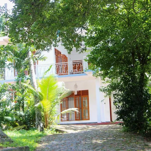 Calm Nature Resort, hotel v destinaci Midigama East