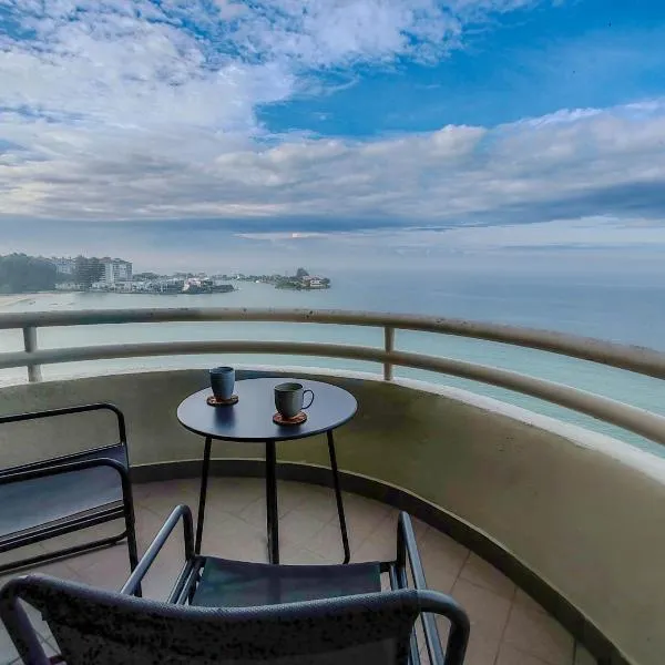 'Sunny Seaview' at Regency corner unit with 2 carpark by Shine Stay, hotel in Port Dickson