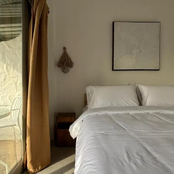 Coffee Connextions Cafe & Rooms, hotel v destinaci Ko Samui