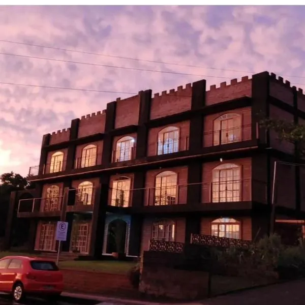 Pousada Castelo, hotel di São Carlos