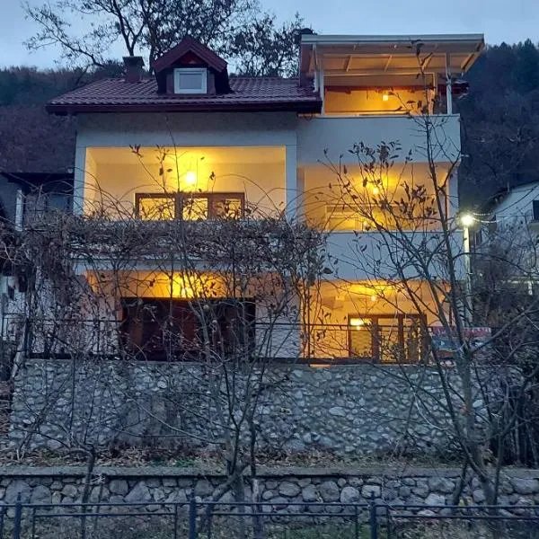 VISIT BORAČKO LAKE beach apartment – hotel w mieście Jezero