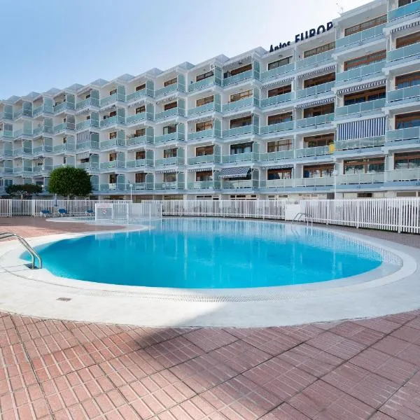 Estudio Yumbo Playa Del Ingles – hotel w mieście San Bartolomé
