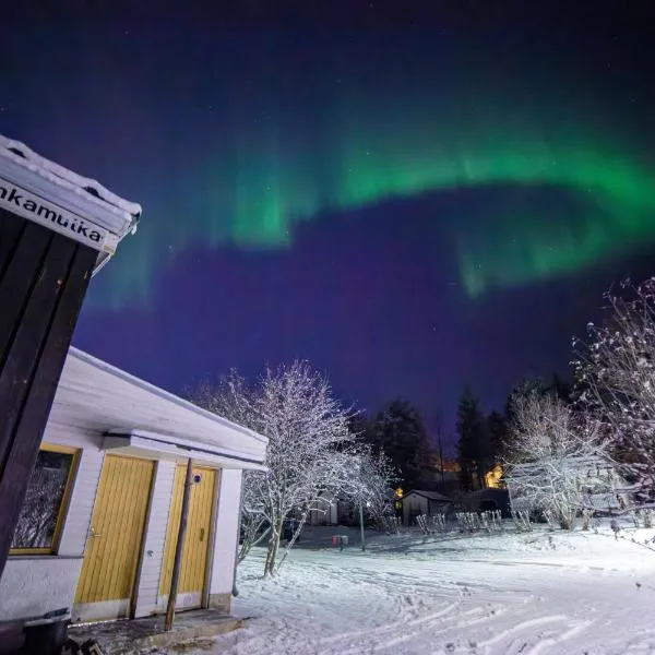Arctic Aurora Villa with Sauna - Northern Lights and Adventures in the Hometown of Santa Claus, Rovaniemi, hotel in Rovaniemi