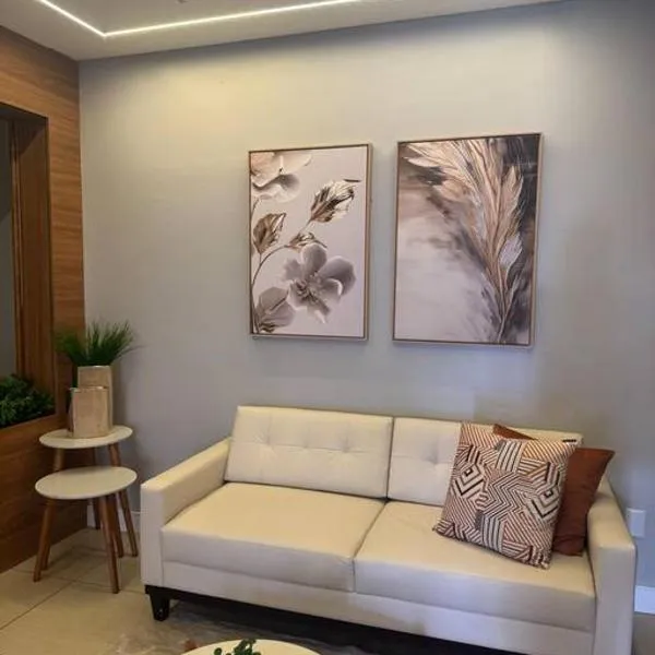 Belo apartamento próximo á praia com garagem, hotel in Capão da Canoa