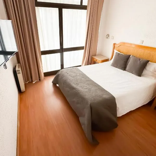 Hotel Mar Azul, hotel v destinaci Espinho