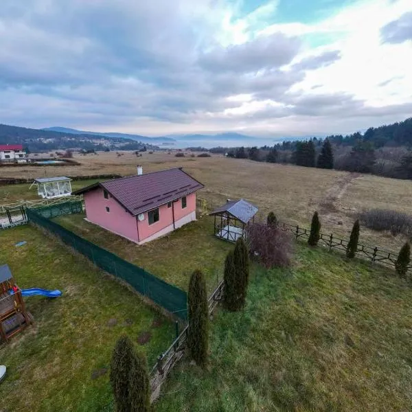 Къща за гости Дар, hotel in Batak