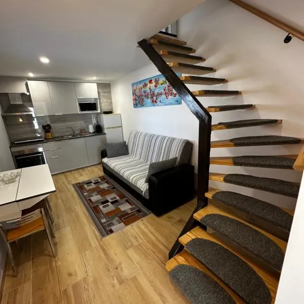 Duplex Moderno Perto da Praia, hotel v destinaci Armação de Pêra