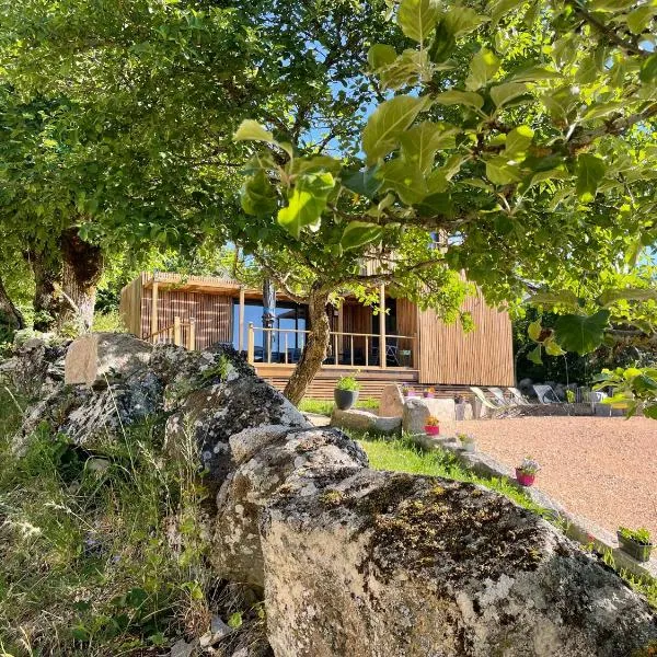 Lou Mas Magnifique chalet avec très belle vue dominante, hôtel à Saint-Laurent-de-Muret