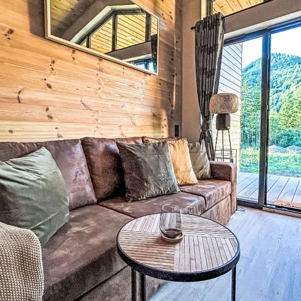 Holiday Home Tiny Haus Glockenalm-Haus Franz by Interhome, hotel em Aurach