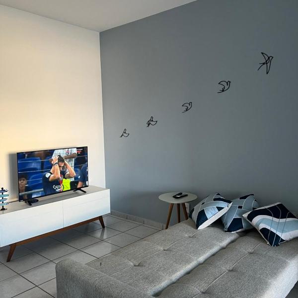 Novidade na Enseada Azul! Apto com churrasqueira, área gourmet e Ar condicionado a 150m da praia - Foto 5