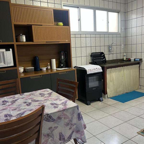 Novidade na Enseada Azul! Apto com churrasqueira, área gourmet e Ar condicionado a 150m da praia - Foto 4