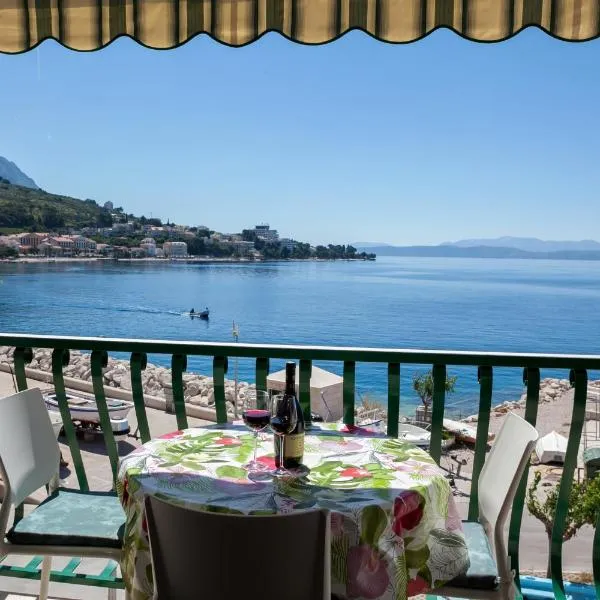 Apartments Waterfront Ivan, hotel a Podgora