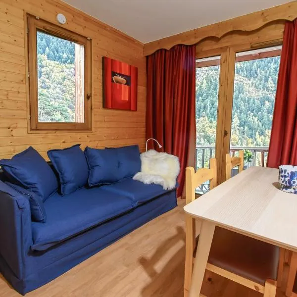 CozyLoge, Orelle & Les 3 vallées, מלון באורל