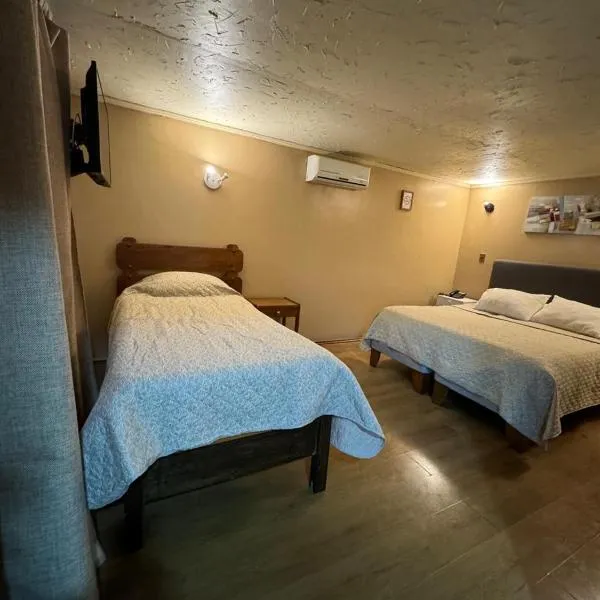 Cabaña ubicada en sector zapallar, perfecta para descansar, hotel in Curicó