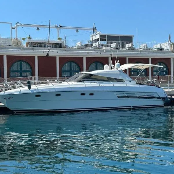 Motor Yacht Raffaelli "Bonita", Hotel in Triest