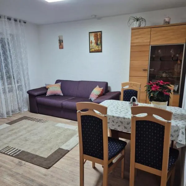 Olgas Ferienwohnung Saarburg Bahnhofstraße 13 G, khách sạn ở Saarburg