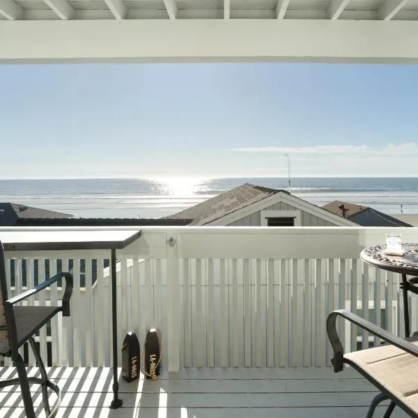 Beachfront Bliss | Shining Sea Condo on The Strand w/ Ocean Views, hotel v destinácii Oceanside