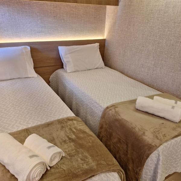 Studio On Paulista - 2 Camas Solteiro ou Cama Queen-Junto ao metro Paraiso,Av Paulista, com sacada, ar, piscina, academia, coworking e muito mais !