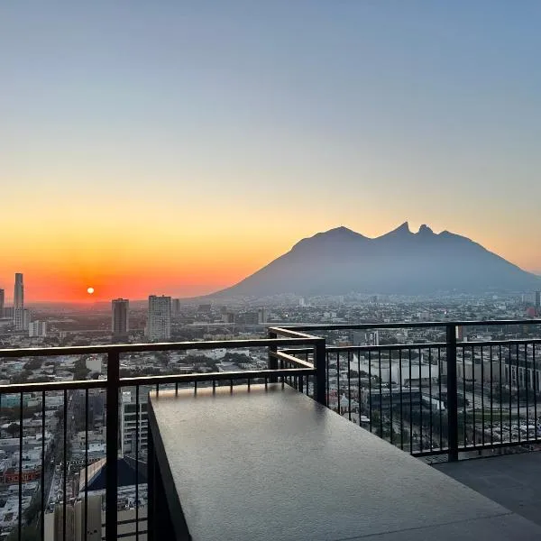 Departamento Centro de monterrey Familiar con Alberca y Gym, hotel em Monterrey