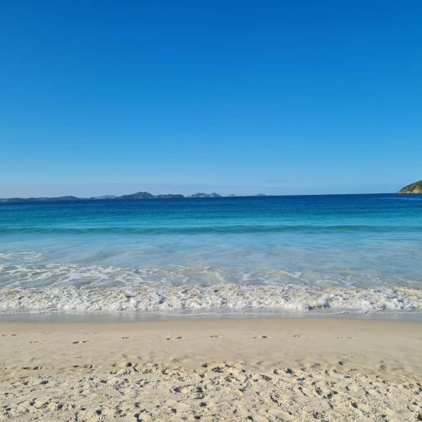 Apartamento Pé na Areia Prainha
