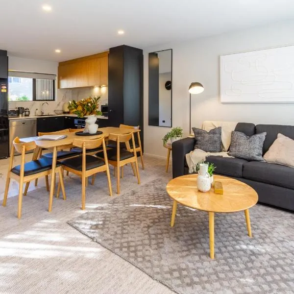 2 bed 2 bath with Carpark near Canterbury University, hotel v Christchurchu