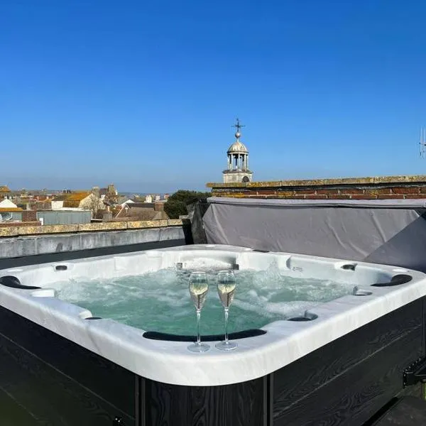 Harbourside Hot Tub Penthouse, ξενοδοχείο στο Γουέιμουθ