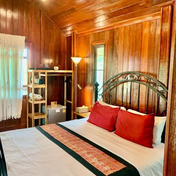 Rang Robin Farmstay with swimming pool, hotel v destinaci Ban Wang Muang