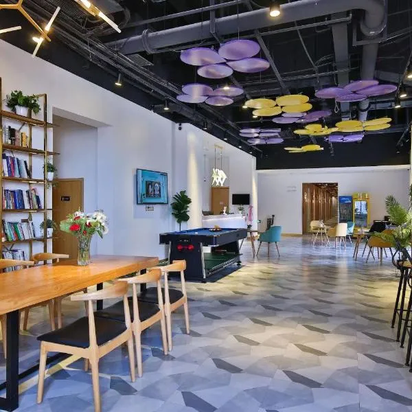 Shanghai Pengpai Art Youth Hotel, hotel in Shanghai