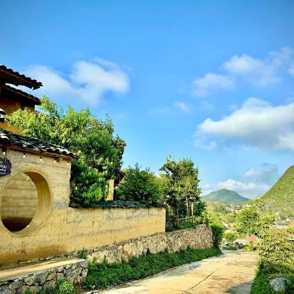 Gõ Kiến Homestay, hotel v destinaci Loung Co