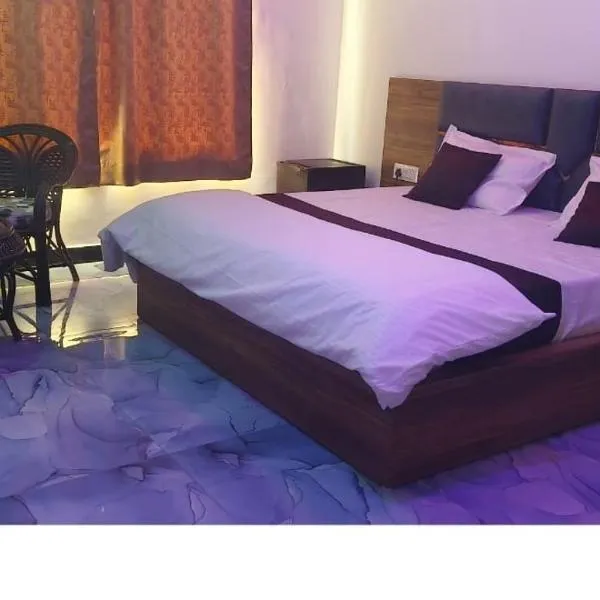 Hotel Paradise Inn, hotel in Orchha