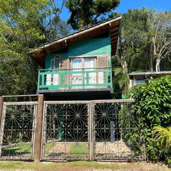 Casa Saíra, hotel in Bombinhas