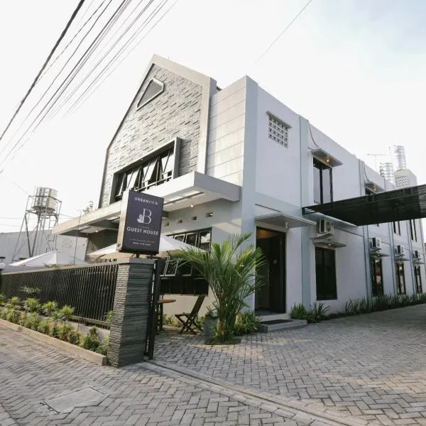 B Syariah Guest House, hotel in Lumajang