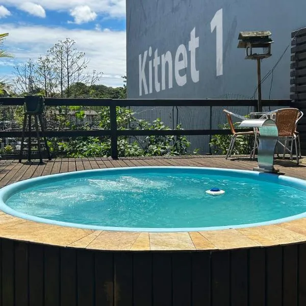 Kitnet 1 na Joaquina com piscina, hotel v destinaci Florianópolis
