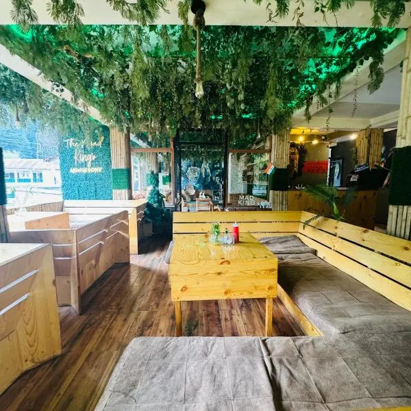 The Mad King's House & Cafe, hotel v destinaci Manāli