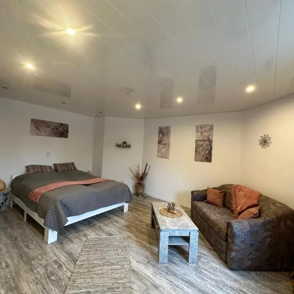 Am Siegerländer Höhenweg, готель у місті Niederfischbach