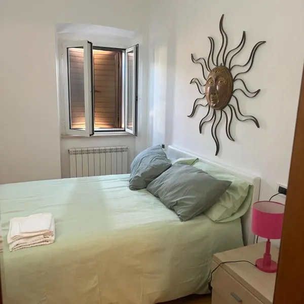 CASA VACANZA Emma, hotel u Monfalconeu