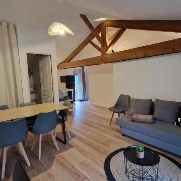 Le Bourg, hotel v destinaci Lagnieu