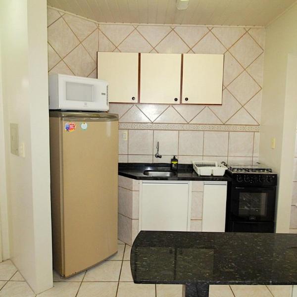 1018 Apartamento na quadra do mar um dormitório - Foto 5