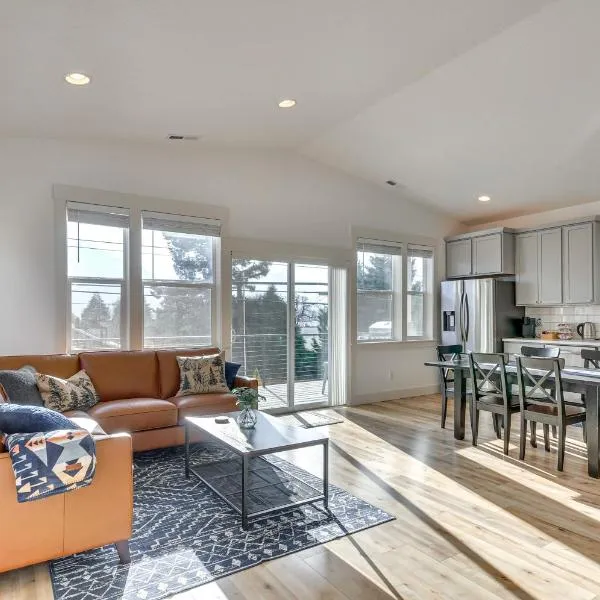 Stunning Stevenson Retreat with Mountain Views!, hotel in Stevenson