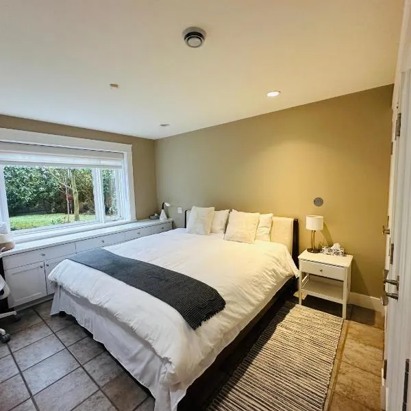 Cozy Home in Dunbar, hotel v destinaci Vancouver
