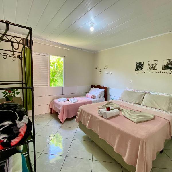 Casa Privativa com Varanda Gourmet e Churrasqueira- Pet Friendly- Wi-Fi e Garagem - Foto 2