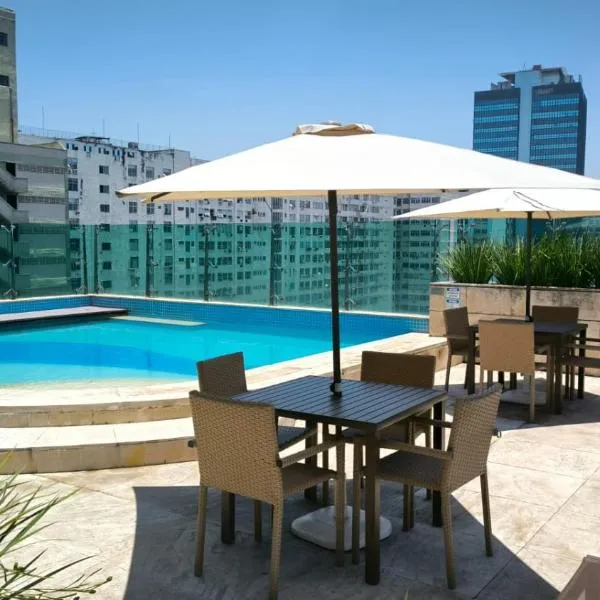 Flat Lux - com Piscina e Netflix