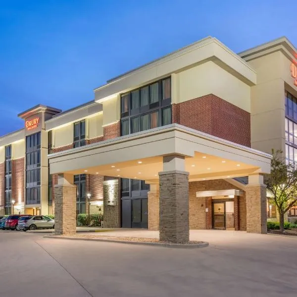 Drury Inn & Suites Champaign, hotel v destinaci Champaign