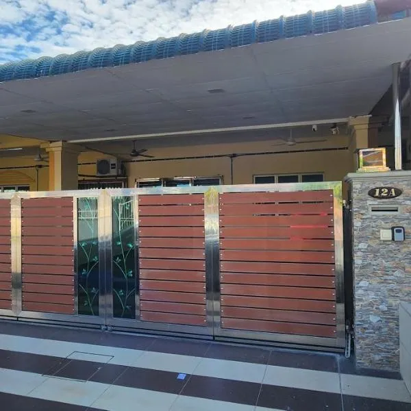 Cozy homestay Bendahara, hotel v destinaci Kuala Selangor