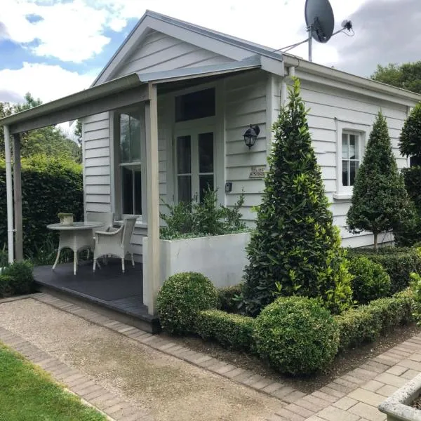 The Wash-House historic Cottage Close to Hobbiton & Fieldays, hotel v destinaci Matamata