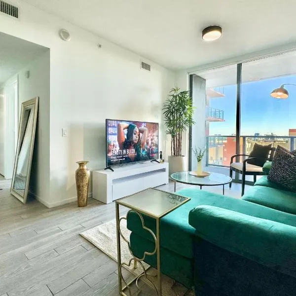 Luxury 2-Bedroom Apartment by Monarch Downtown-Port of Miami, hotel in Miami