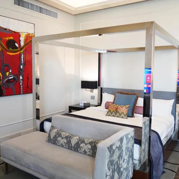 The Nishat Hotel, hotel v destinaci Lahore