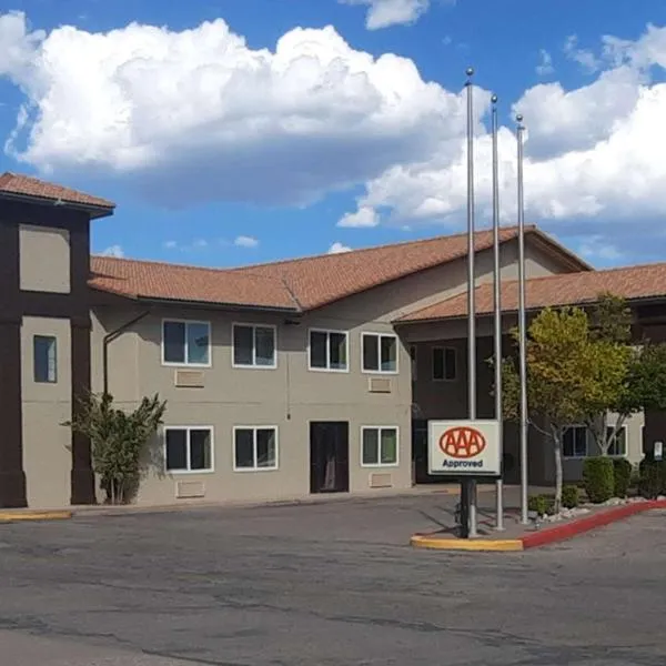 Quality Inn & Suites Grants - I-40, hotel v destinaci Grants