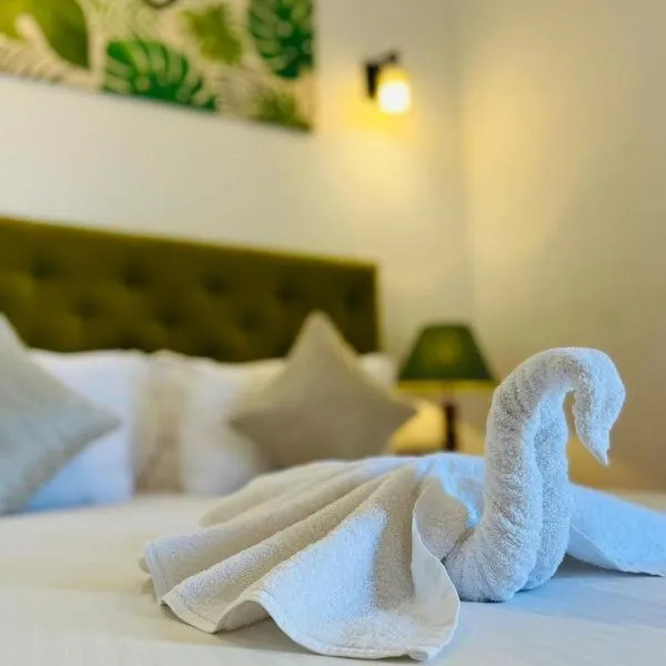 Blue Bird Hotels, ξενοδοχείο στη Νεγκόμπο